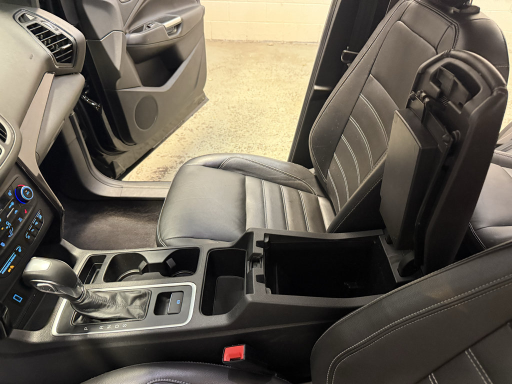 Used 2018 Ford Escape Titanium AWD/4WD image 19