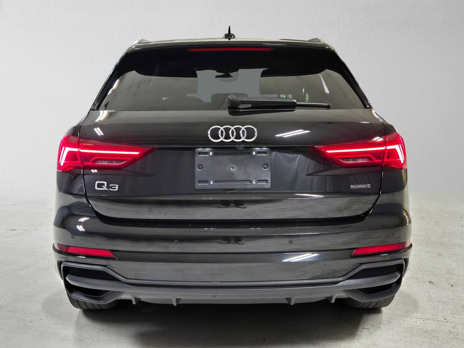 Used 2025 Audi Q3 2.0T Premium AWD/4WD image 4