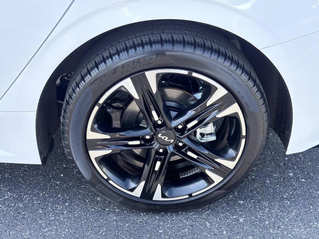 Used 2024 Kia K5 GT-Line w/ GT-Line Premium Package image 11