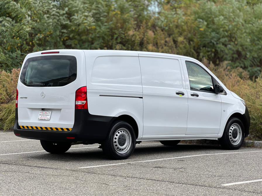 Used 2021 Mercedes-Benz Metris Ranger Partition/ Standard Roo image 9