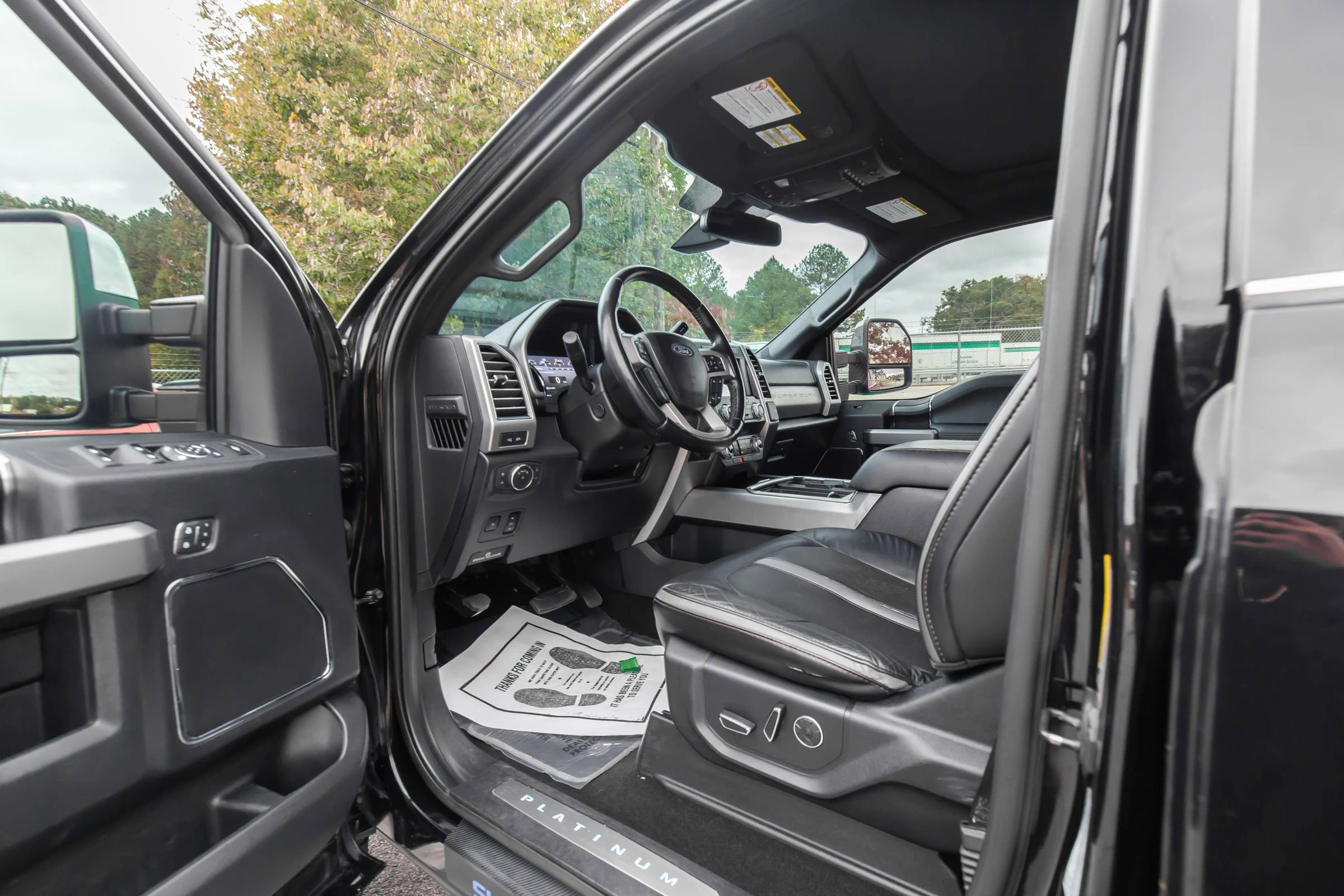 Used 2019 Ford F250 Platinum w/ Platinum Ultimate Package image 14