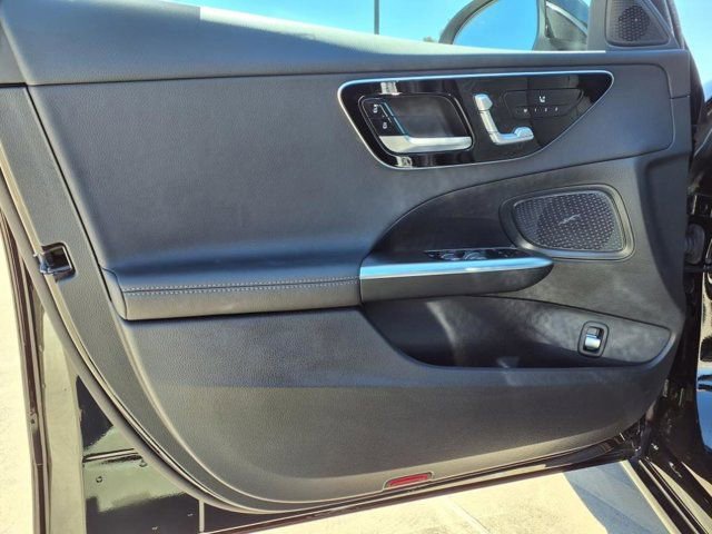 Used 2025 Mercedes-Benz C 300 4MATIC Sedan image 13