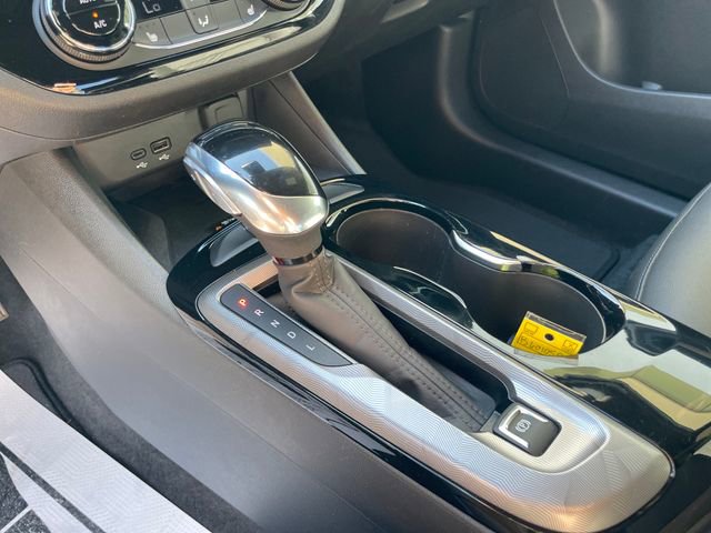 Used 2024 Buick Envista Sport Touring w/ Convenience I Package FWD image 20