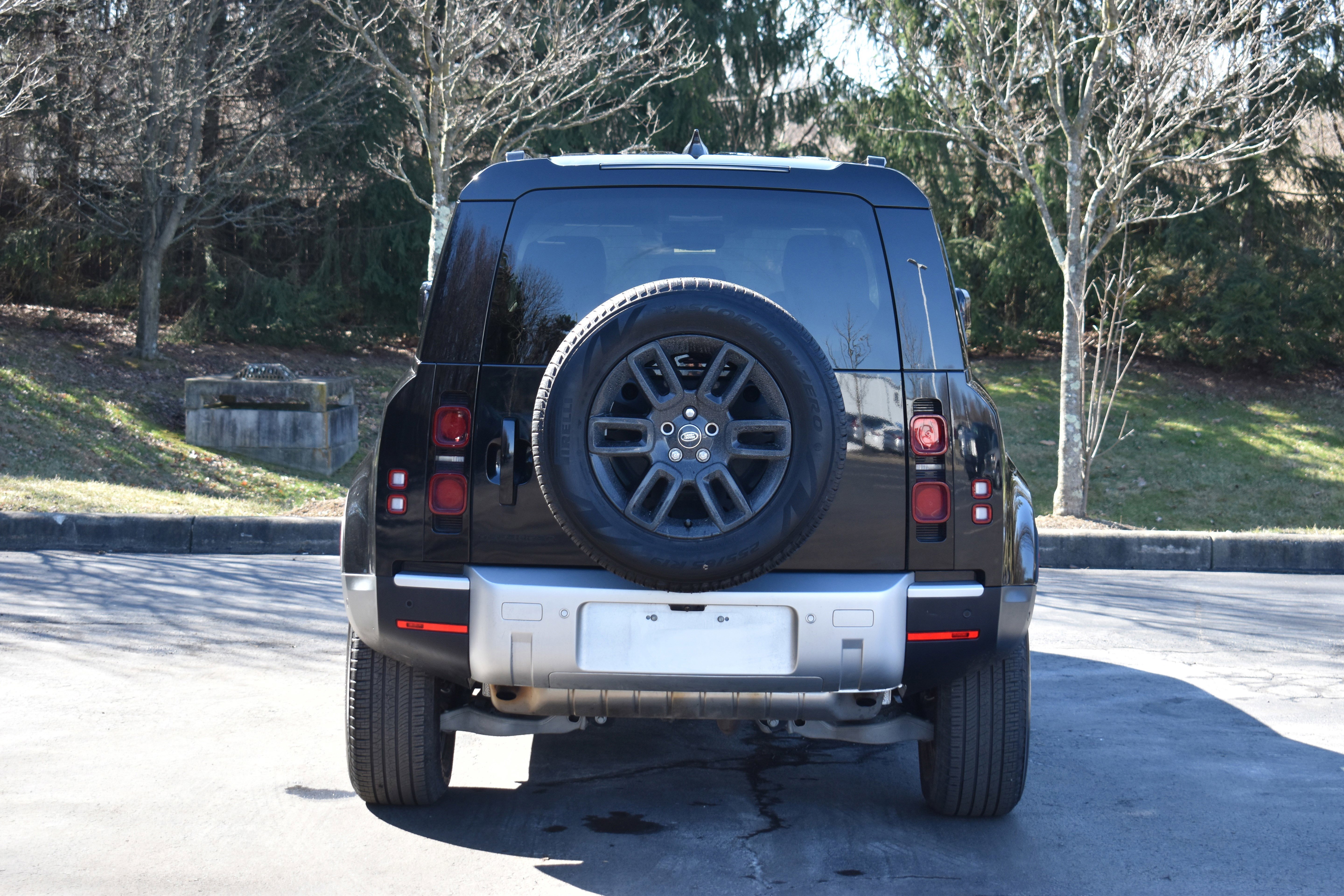 Used 2025 Land Rover Defender 110 S AWD/4WD image 34