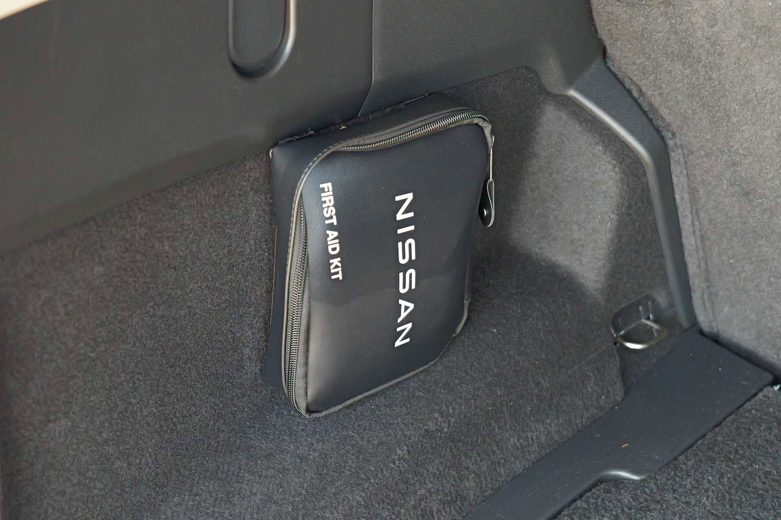 Used 2023 Nissan Rogue S image 29