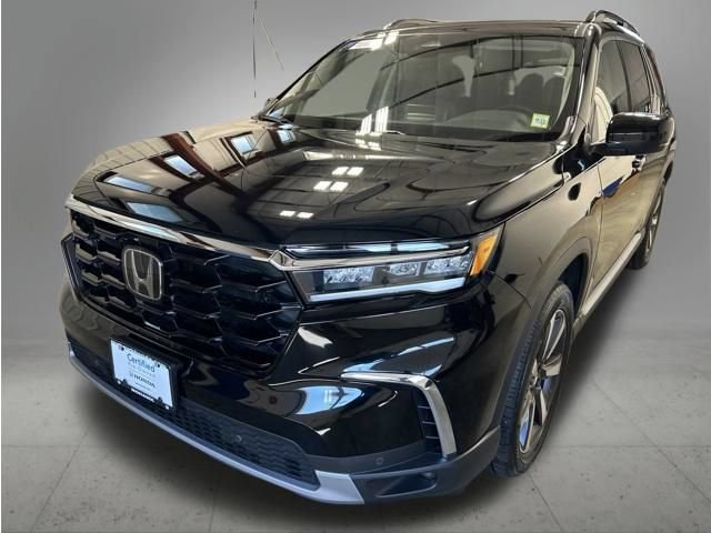 Certified 2024 Honda Pilot Touring image 1
