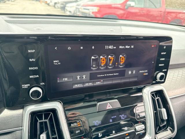 Used 2022 Kia Sorento SX image 16