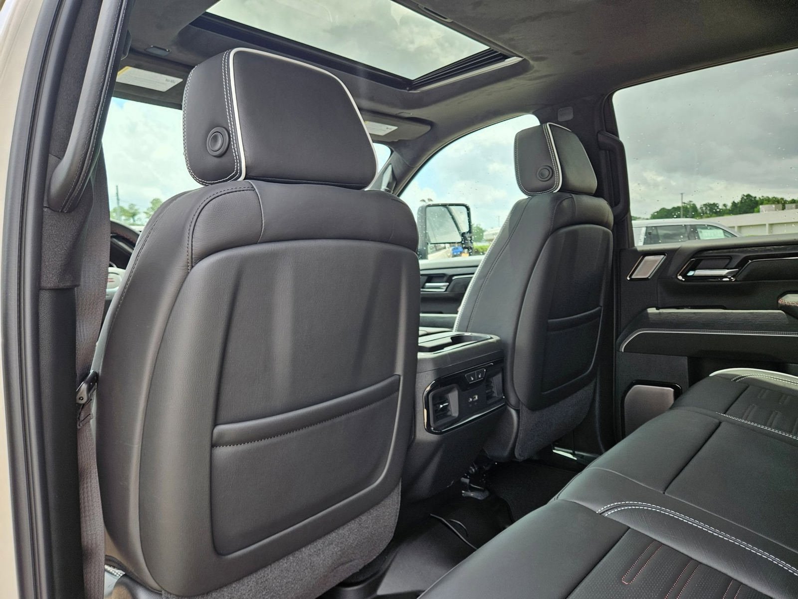 New 2026 GMC Sierra 2500 AT4X AWD/4WD image 24
