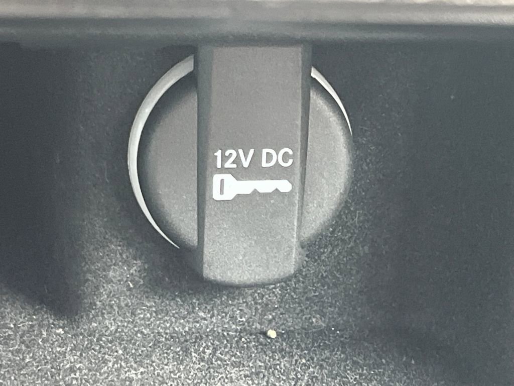 Used 2016 Chrysler 300 Limited w/ Driver Convenience Group image 30