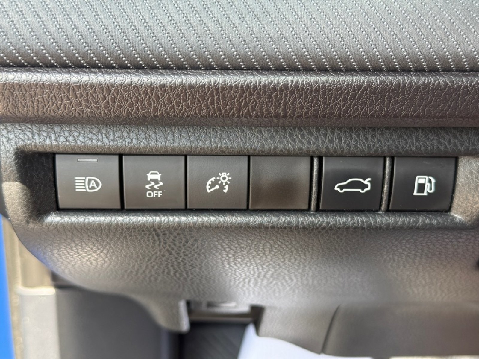 Used 2025 Toyota Camry SE FWD image 34