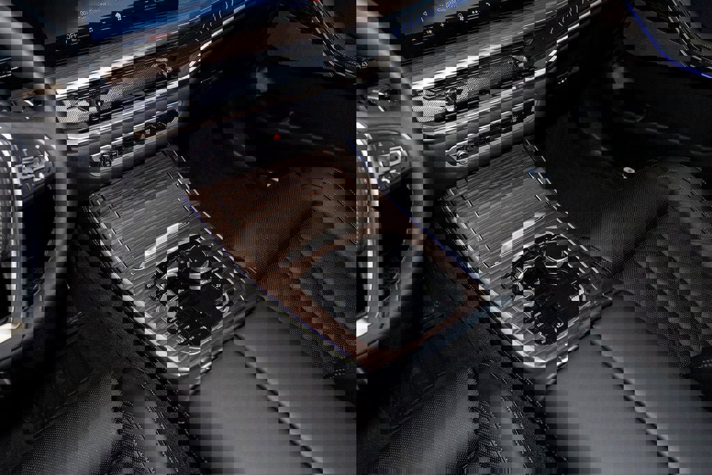 New 2026 BMW X5 xDrive50e image 22