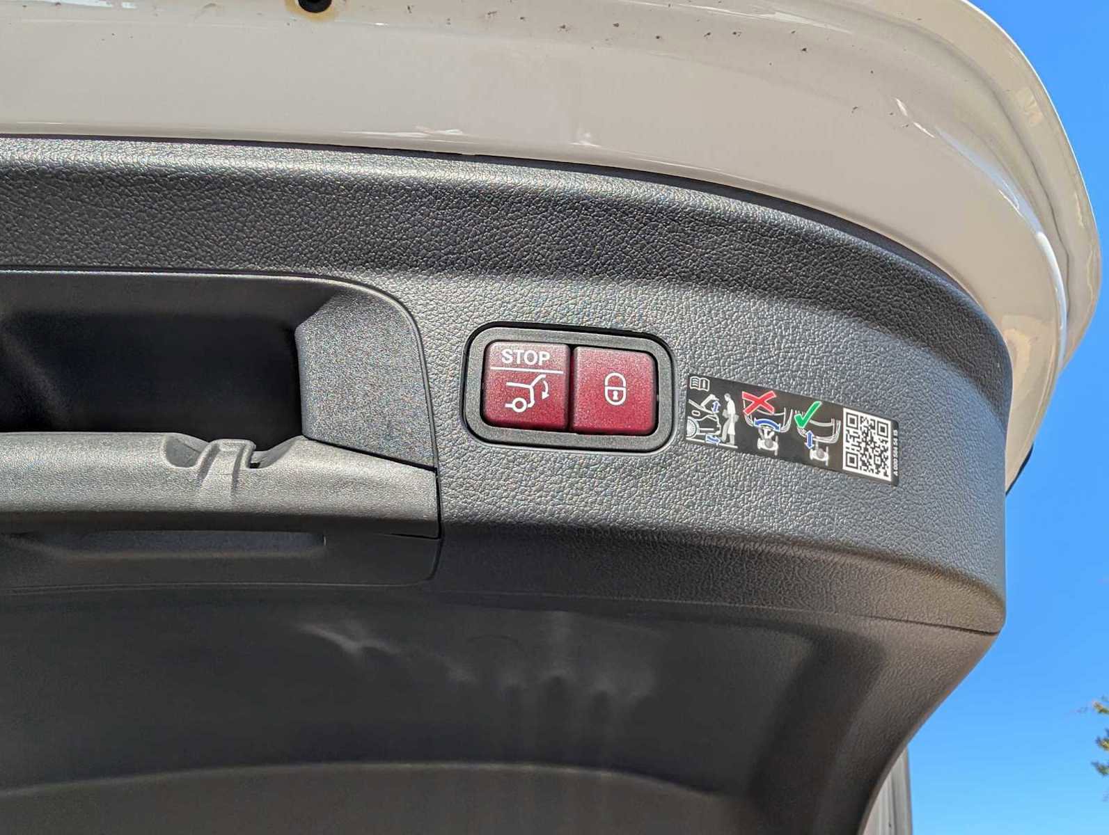 New 2026 Mercedes-Benz GLE 53 AMG 4MATIC Coupe image 25