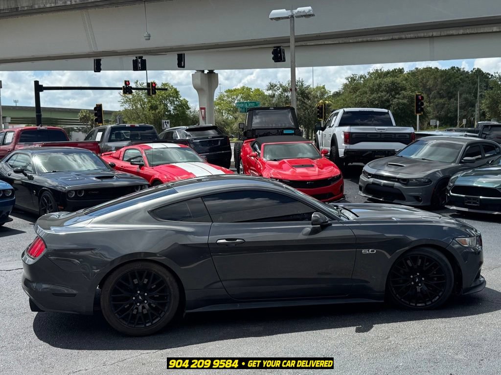 Used 2017 Ford Mustang GT w/ GT Performance Package RWD image 7