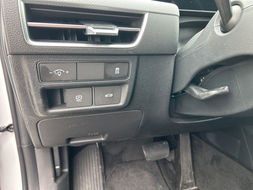 Used 2025 Hyundai Sonata SEL FWD image 15