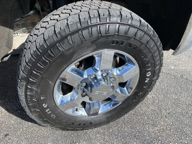 Used 2017 GMC Sierra 2500 SLT w/ Duramax Plus Package image 12