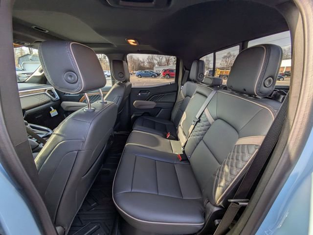 New 2025 GMC Canyon Denali image 29