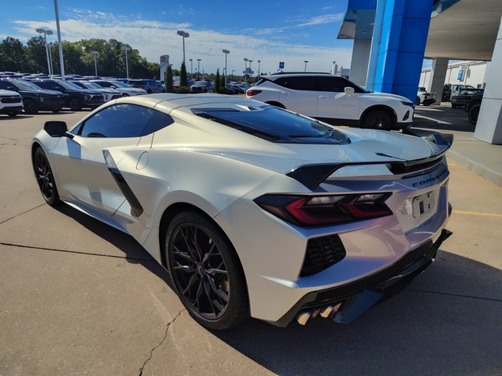 Used 2023 Chevrolet Corvette Stingray Preferred Cpe w/ Z51 Performance Package RWD image 8