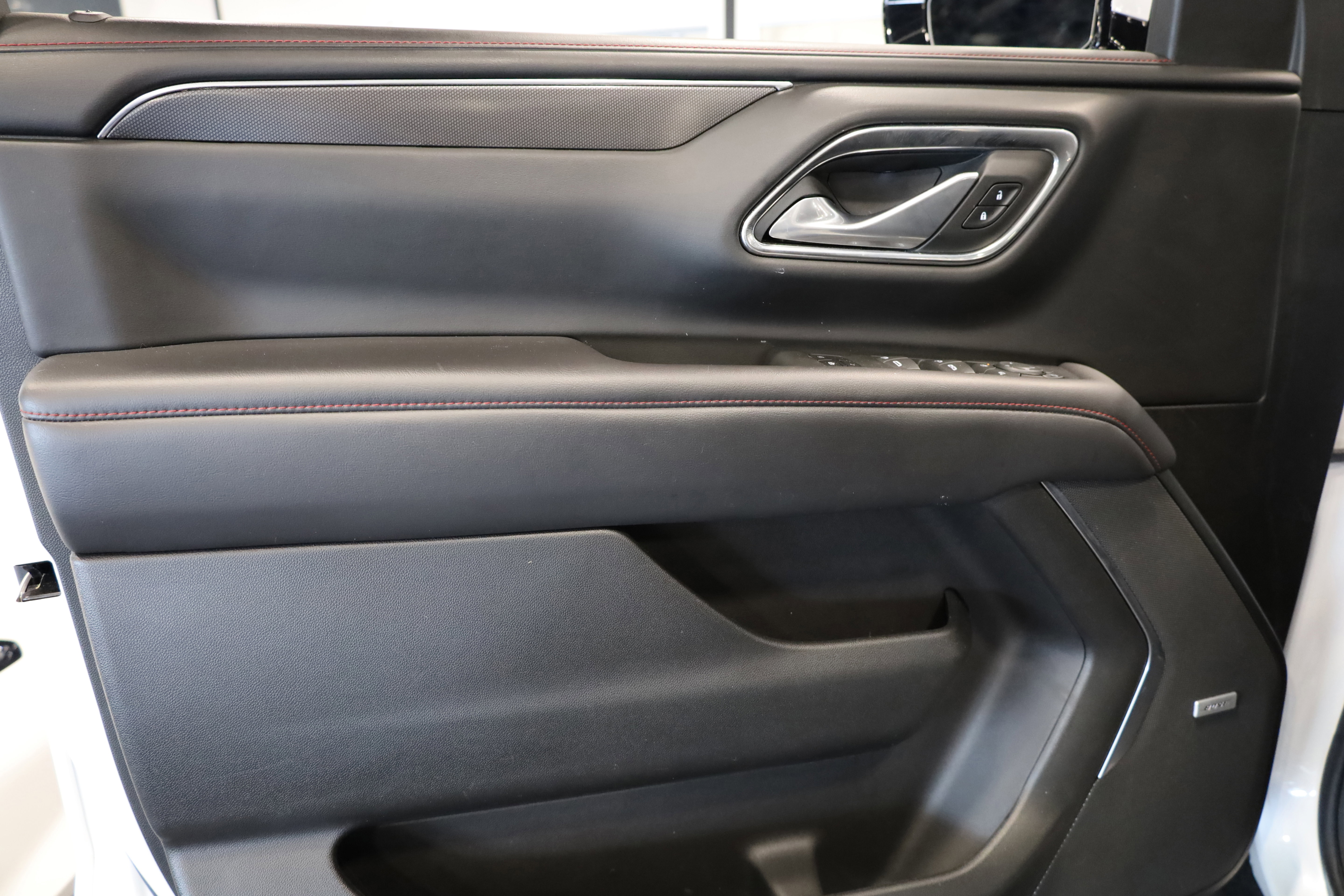 Used 2022 Chevrolet Tahoe RST w/ Luxury Package image 14