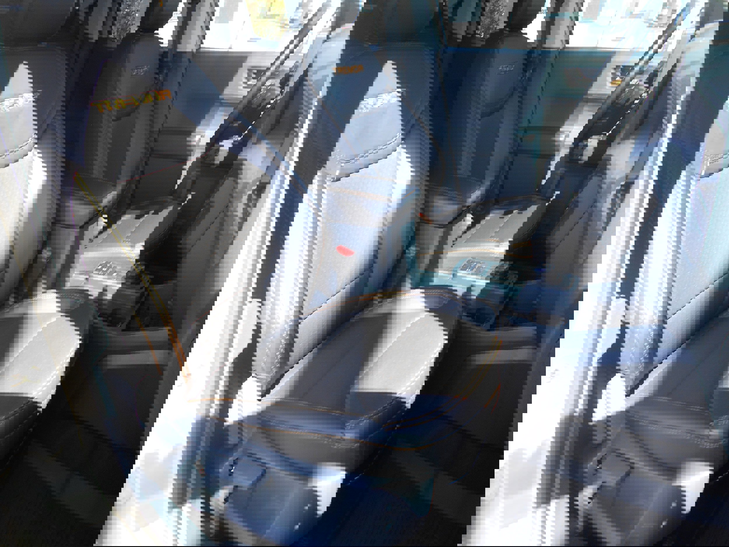 Used 2025 Ford Maverick Tremor image 6