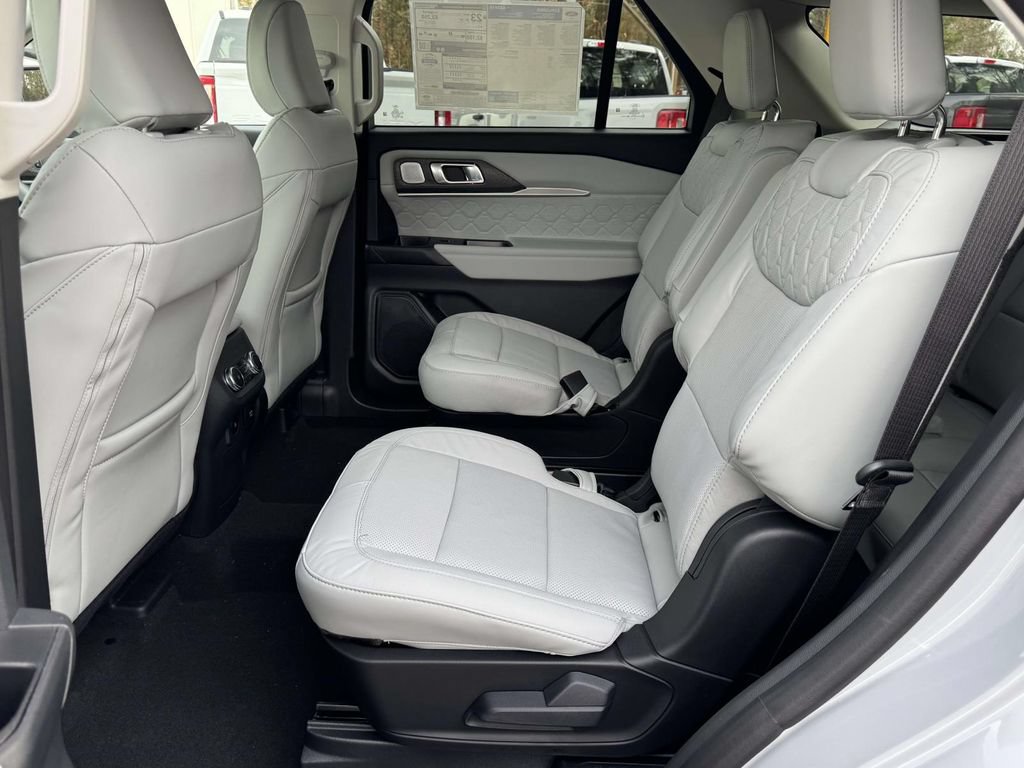 New 2026 Ford Explorer Platinum w/ LUX Leather Package AWD/4WD image 16