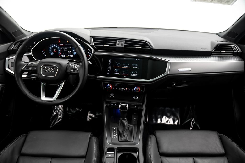 Used 2021 Audi Q3 2.0T Premium Plus w/ Premium Plus Package AWD/4WD image 17