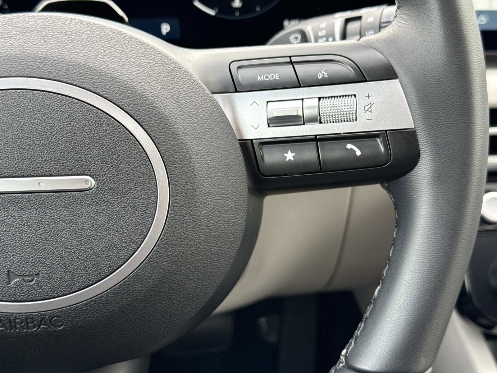 Used 2025 Hyundai Tucson SEL image 8