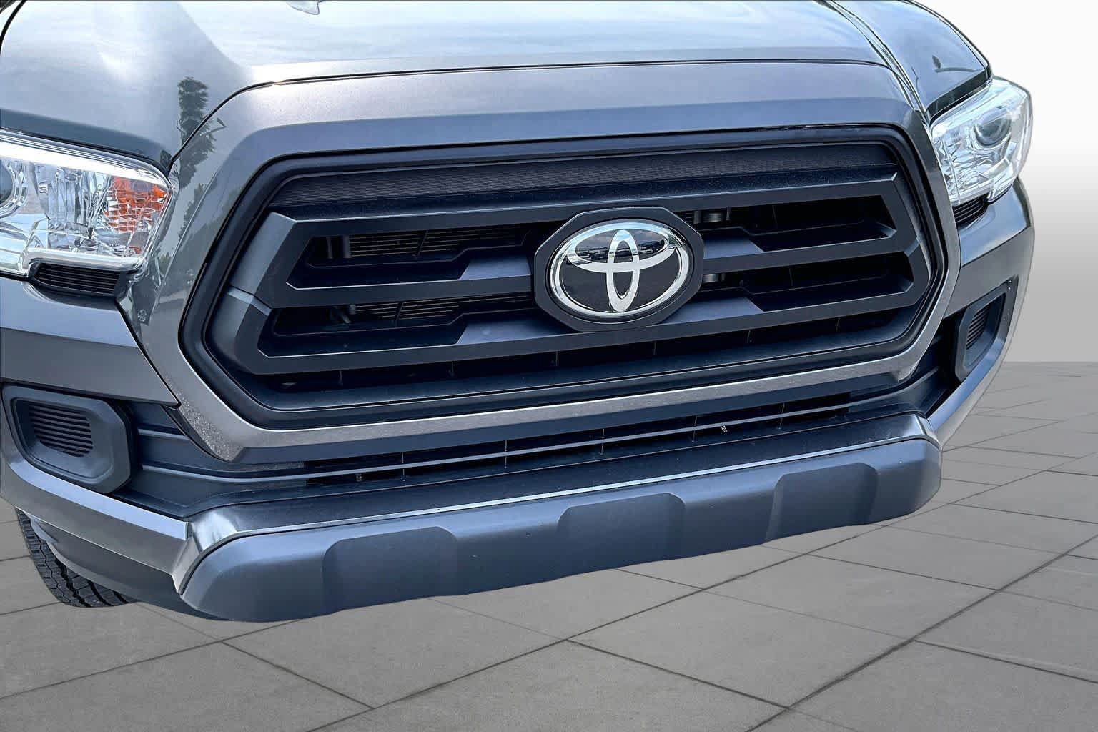 Used 2022 Toyota Tacoma SR AWD/4WD image 27