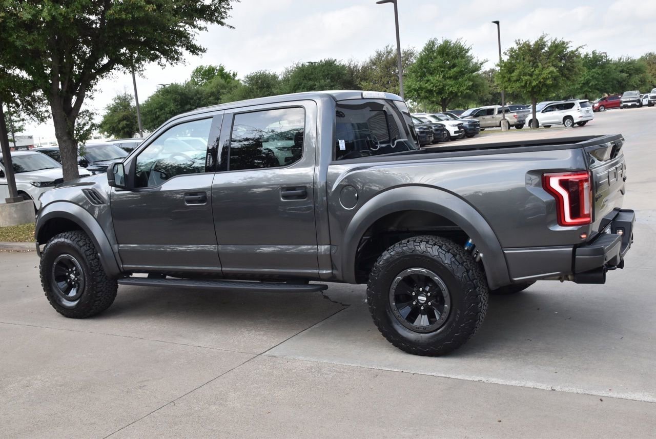 Used 2018 Ford F150 Raptor w/ Equipment Group 801A Mid image 11