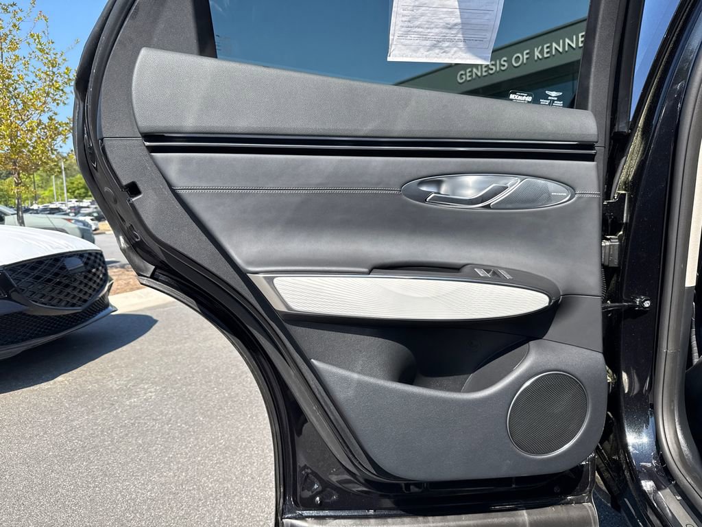 Used 2026 Genesis GV70 2.5T Advanced image 22
