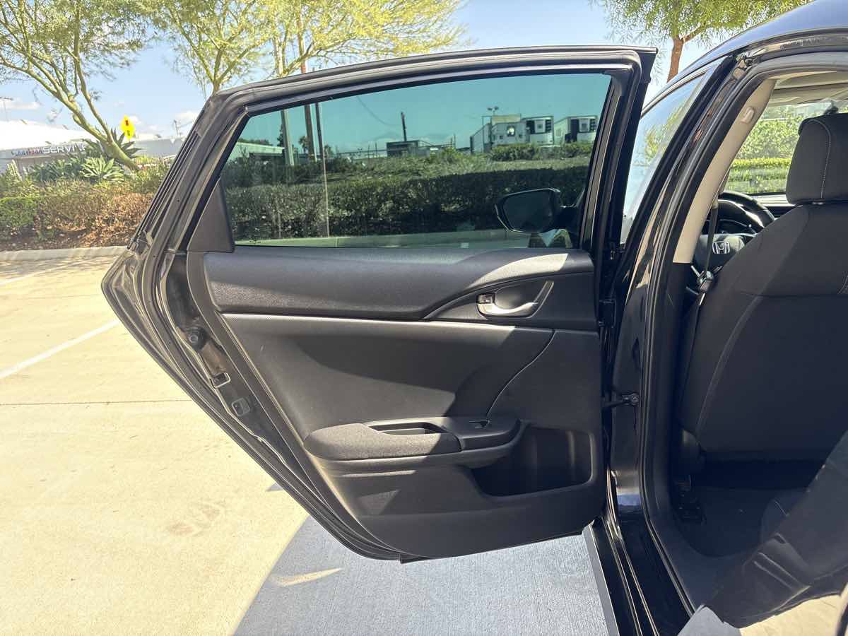 Used 2018 Honda Civic EX-T image 11