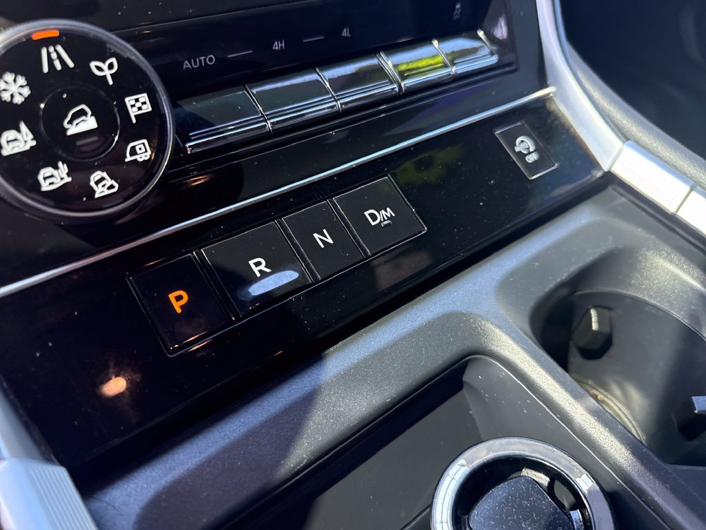 Used 2025 Nissan Armada SL w/ Captain's Chari Seat Package AWD/4WD image 36