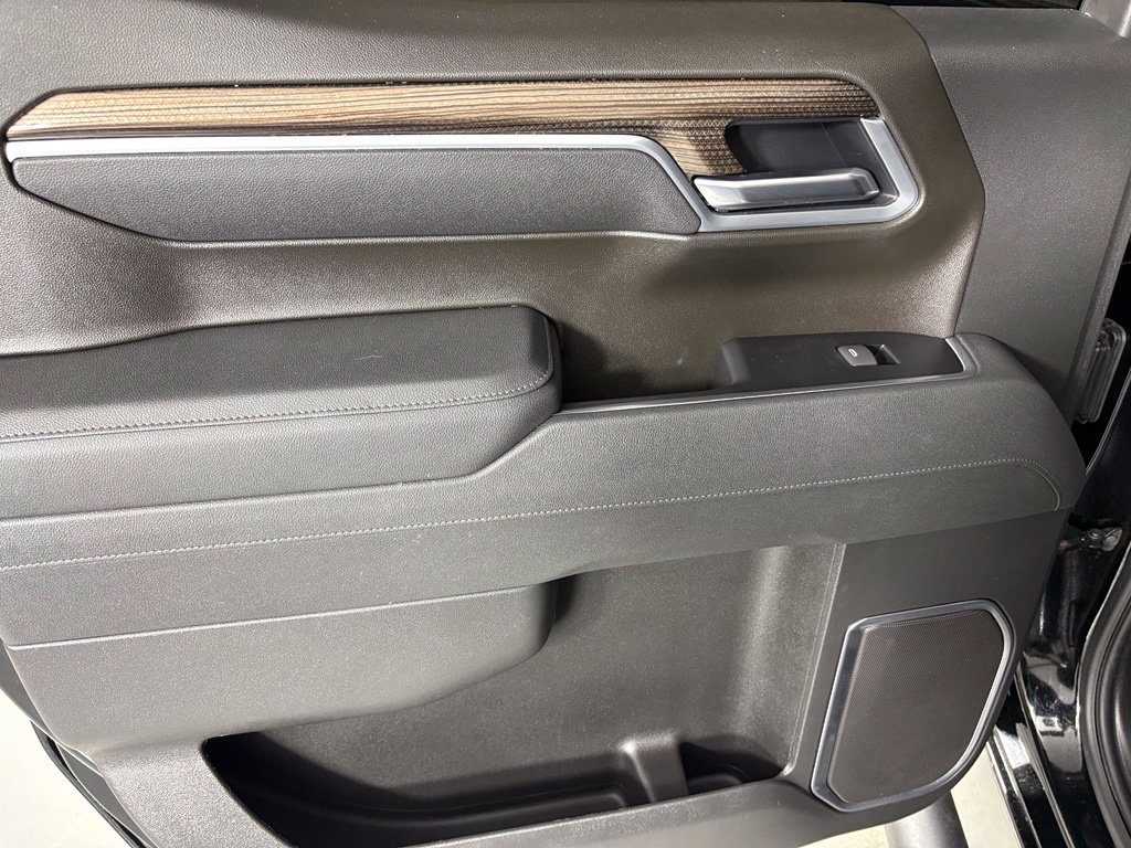 Used 2026 Chevrolet Silverado 1500 RST w/ RST Select Package RWD image 36