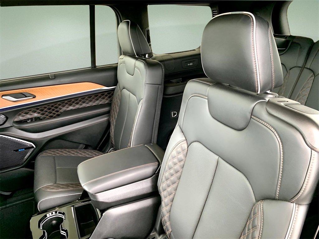 Used 2023 Jeep Grand Cherokee L Summit image 20