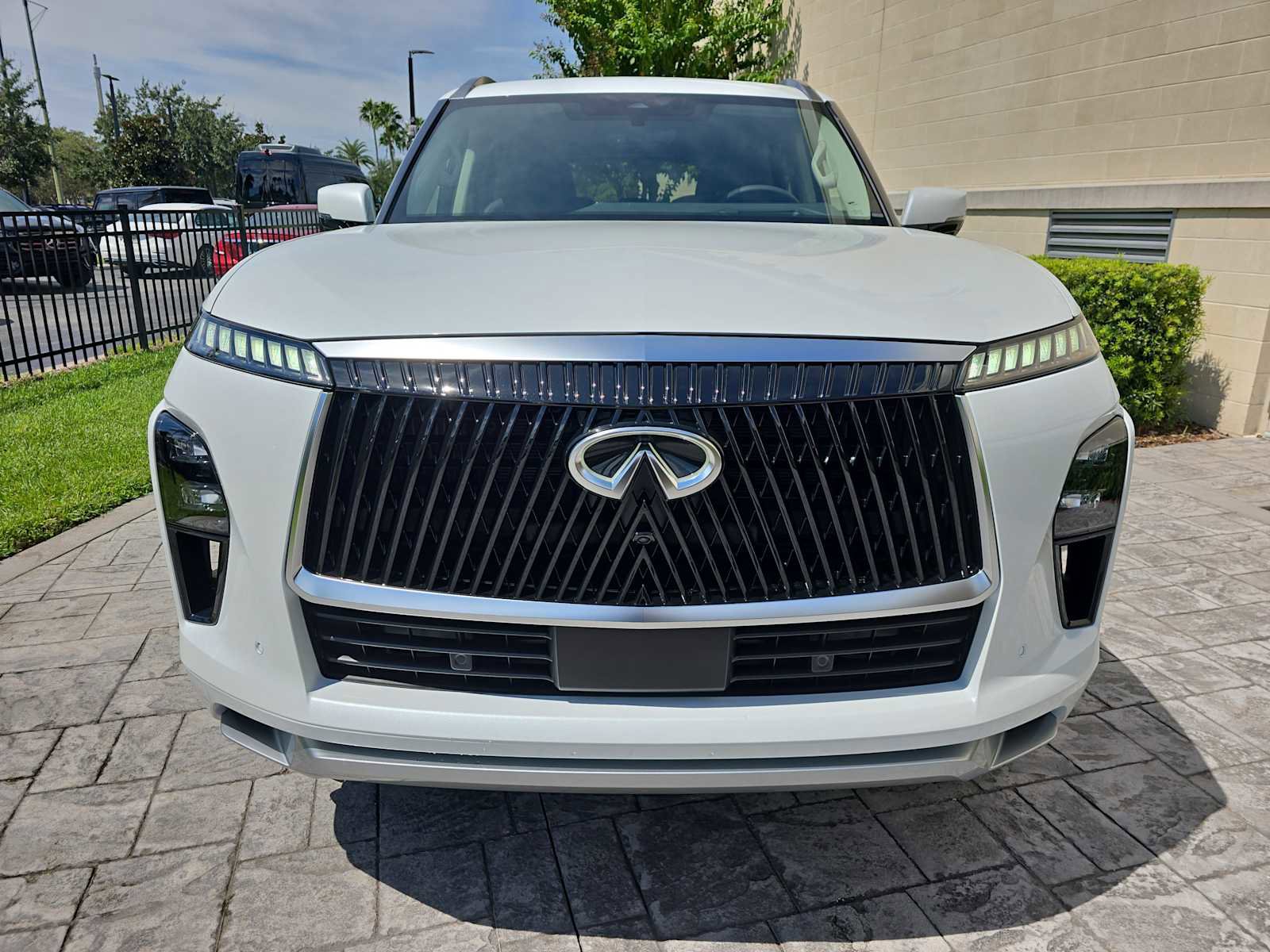 New 2026 INFINITI QX80 Luxe w/ Cargo Package image 2