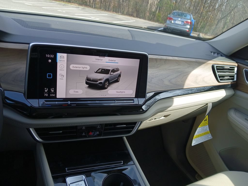 New 2026 Volkswagen Atlas SE FWD image 17
