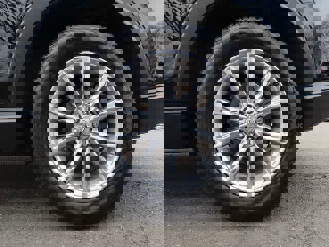 Certified 2023 Honda CR-V EX-L image 9