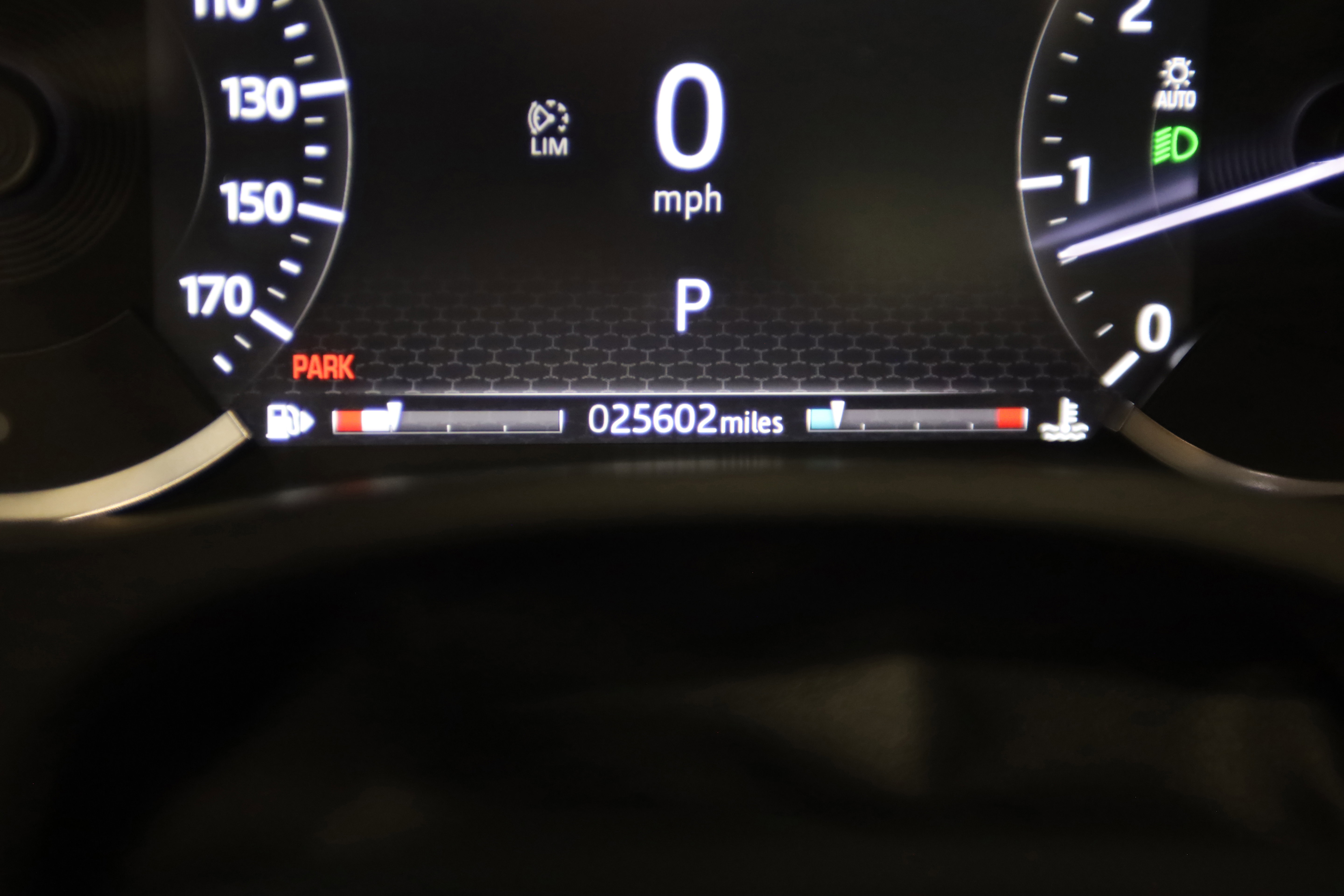 Used 2020 Jaguar XE S image 18