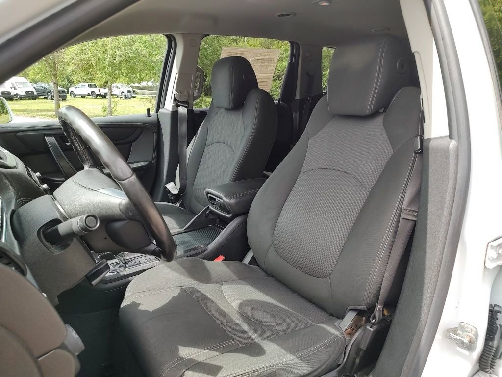 Used 2017 Chevrolet Traverse LT w/ Style and Technology Package image 20
