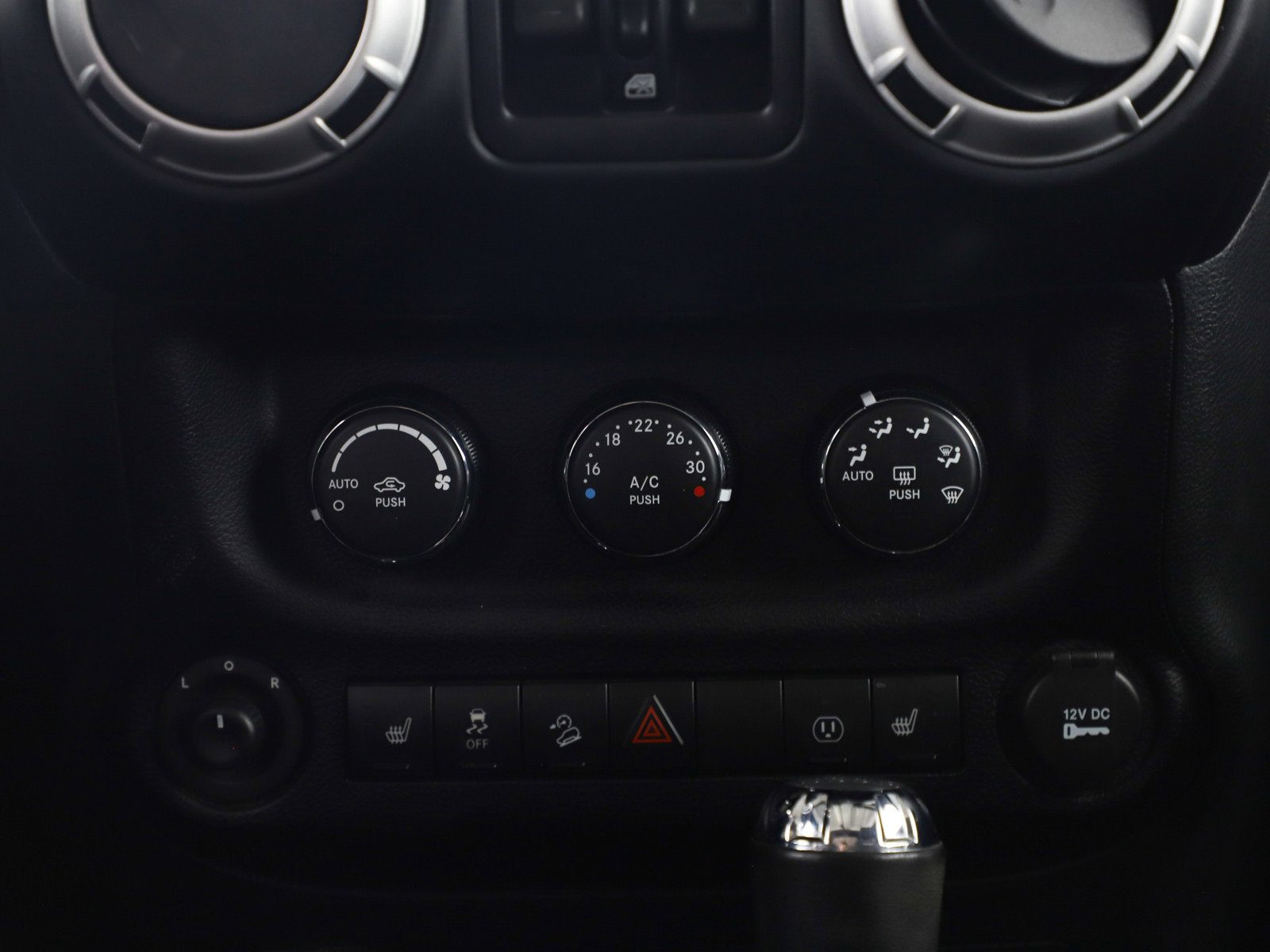 Used 2016 Jeep Wrangler Unlimited Rubicon w/ Dual Top Group image 16