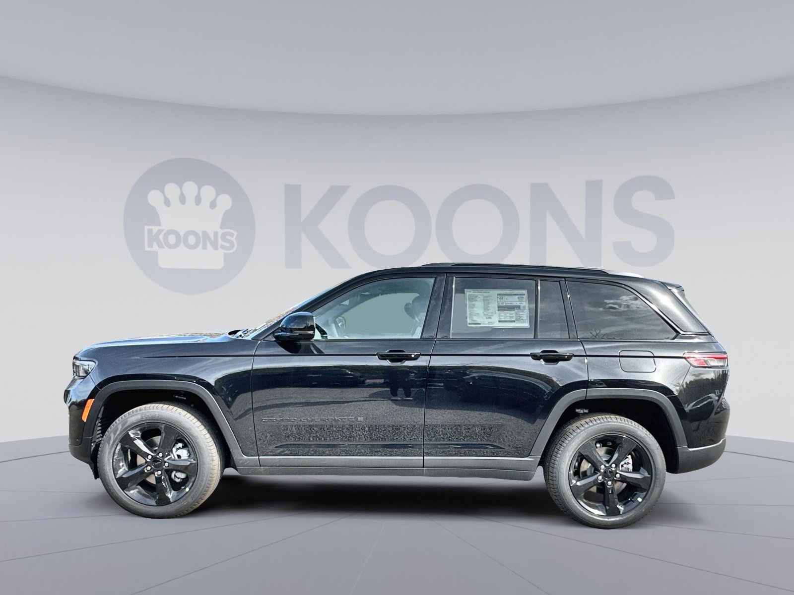 New 2025 Jeep Grand Cherokee Limited w/ Luxury Tech Group II image 2