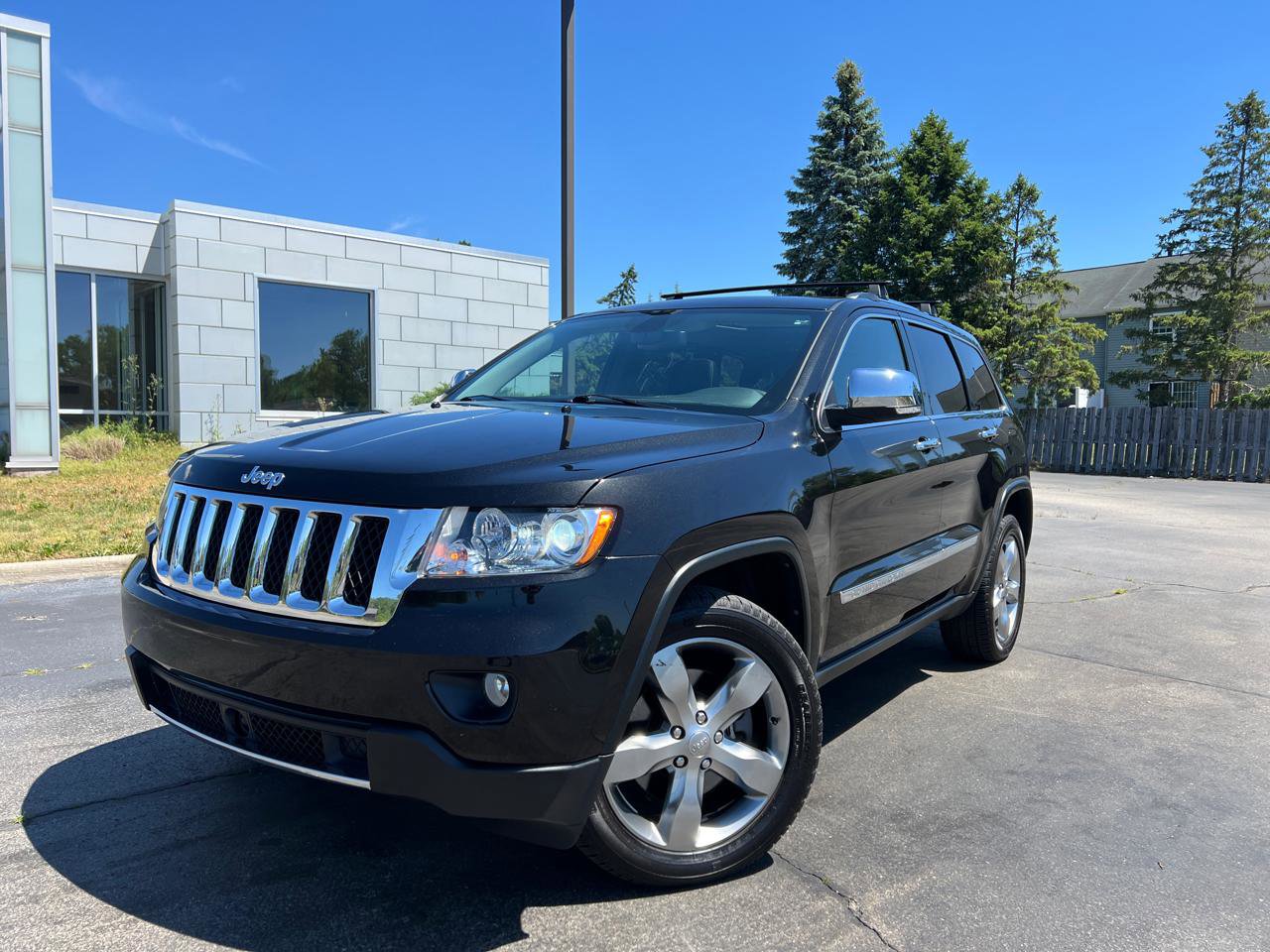 Used 2013 Jeep Grand Cherokee Overland w/ Advance Technology Group