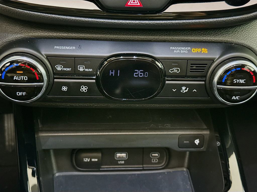 Used 2023 Kia Soul EX image 16