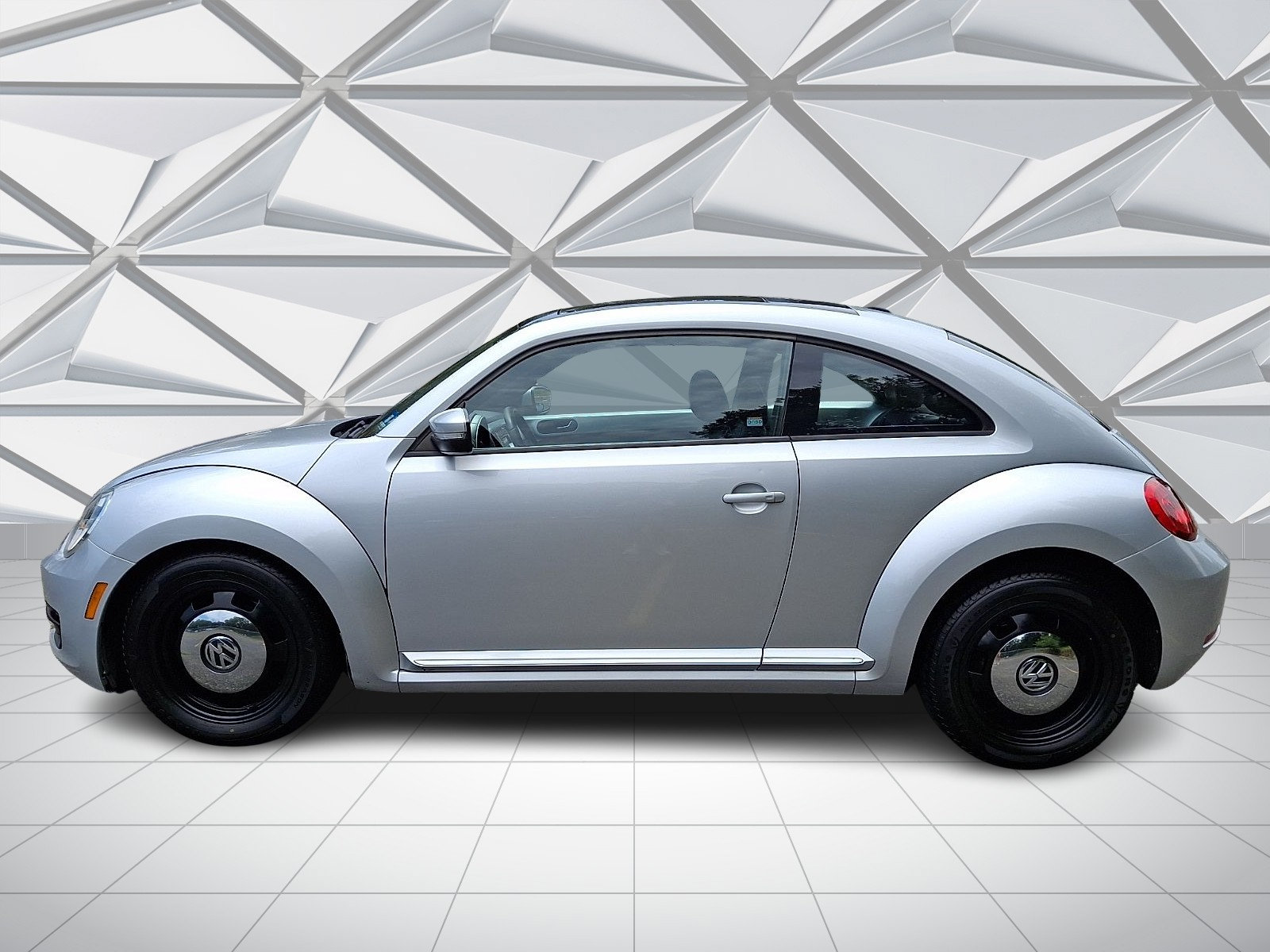 Used 2014 Volkswagen Beetle 2.5 FWD image 6