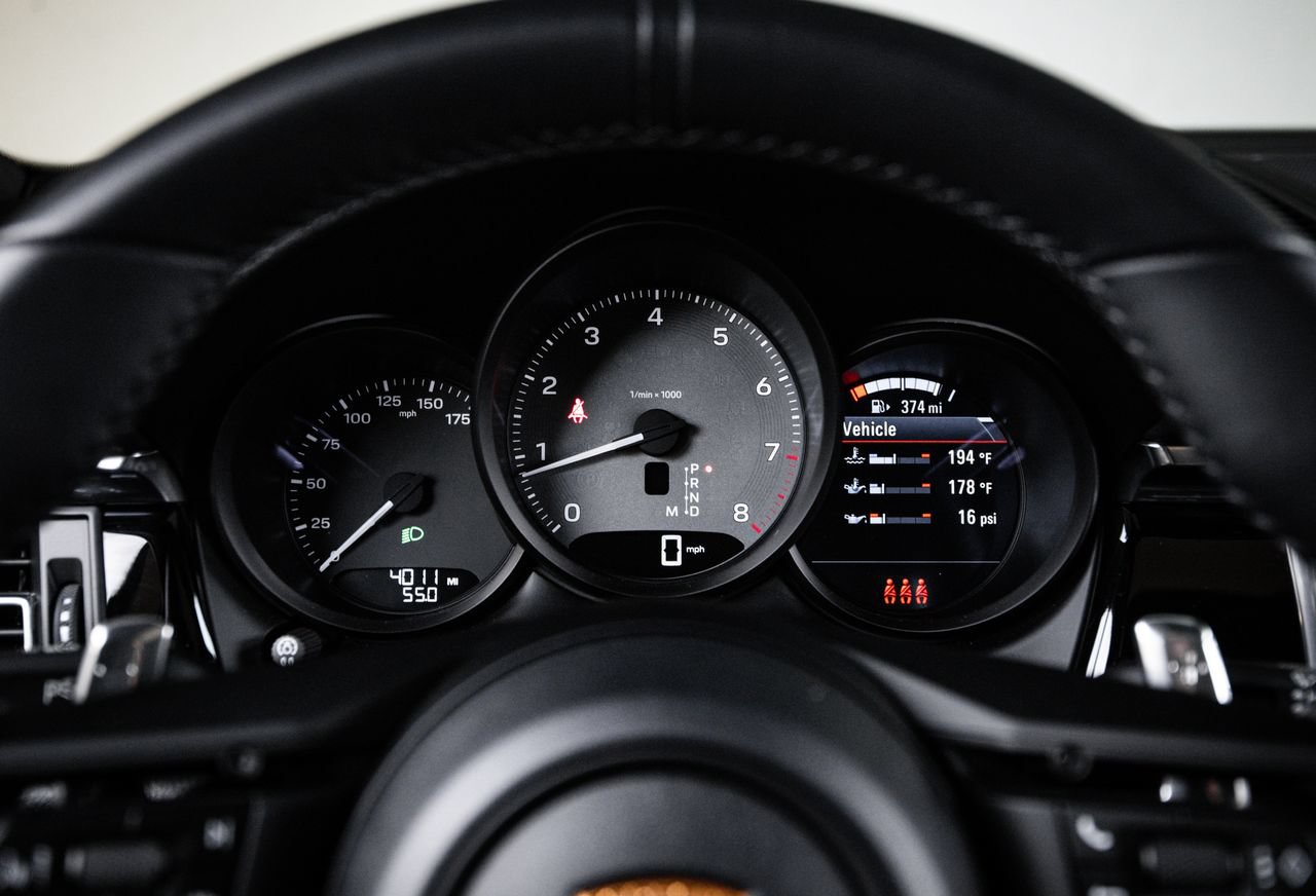 Certified 2026 Porsche Macan S AWD/4WD image 15