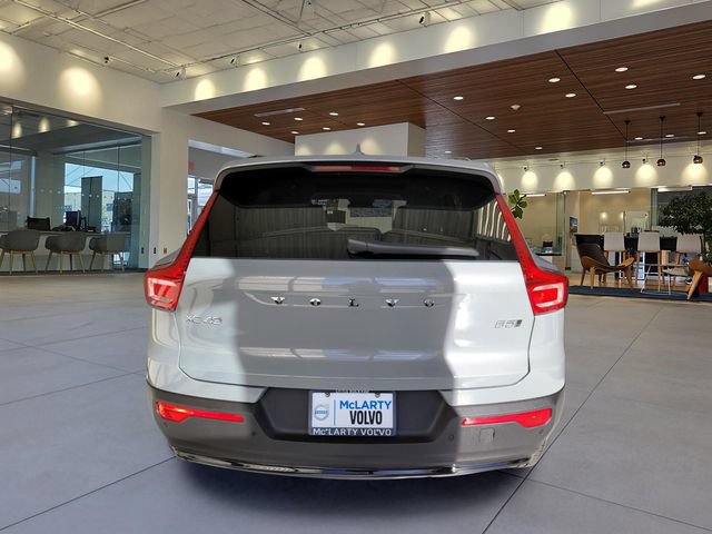 New 2026 Volvo XC40 B5 Plus w/ Protection Package Premier AWD/4WD image 9