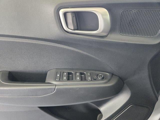 New 2026 Hyundai Venue SEL FWD image 16