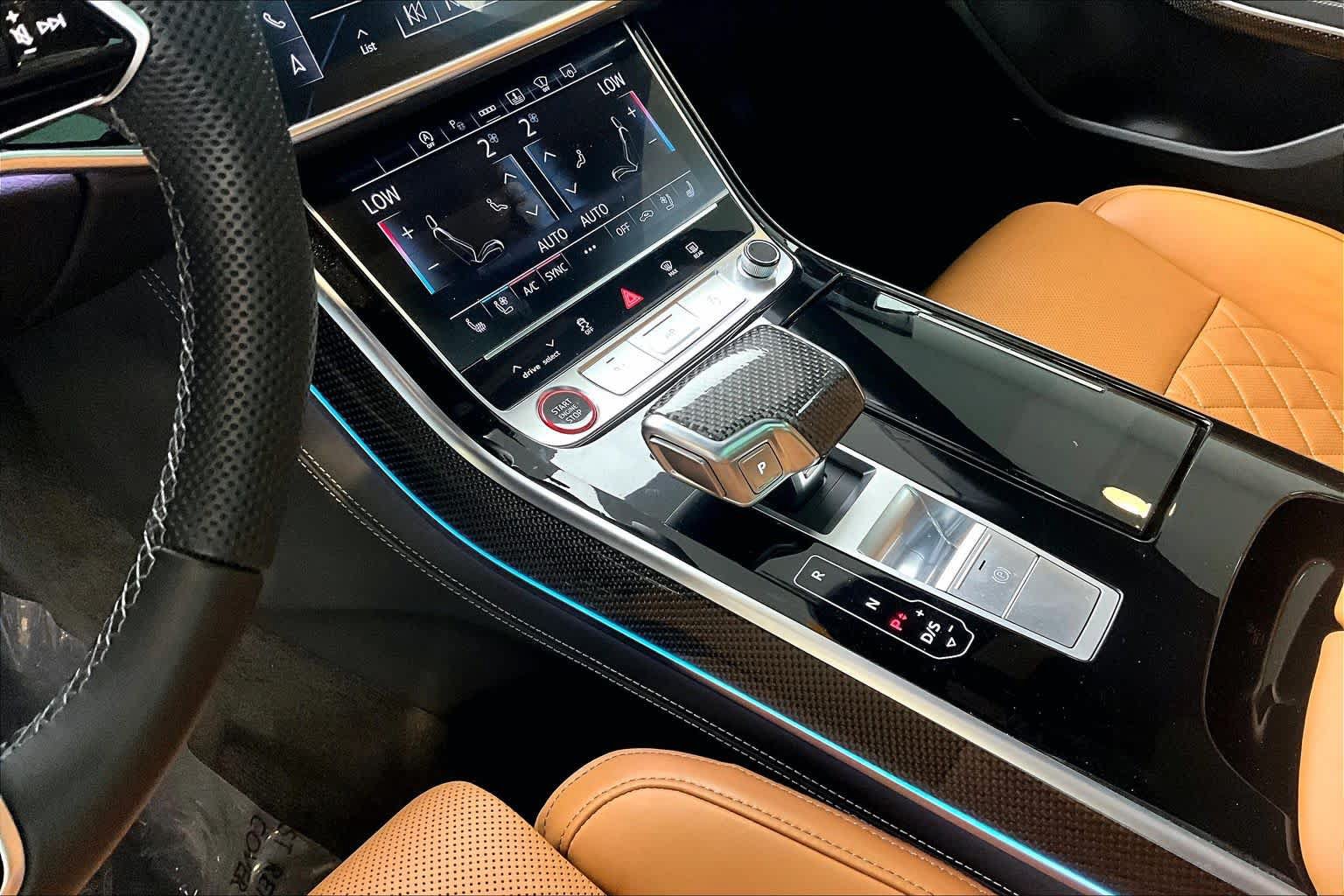 Certified 2025 Audi S8 AWD/4WD image 16
