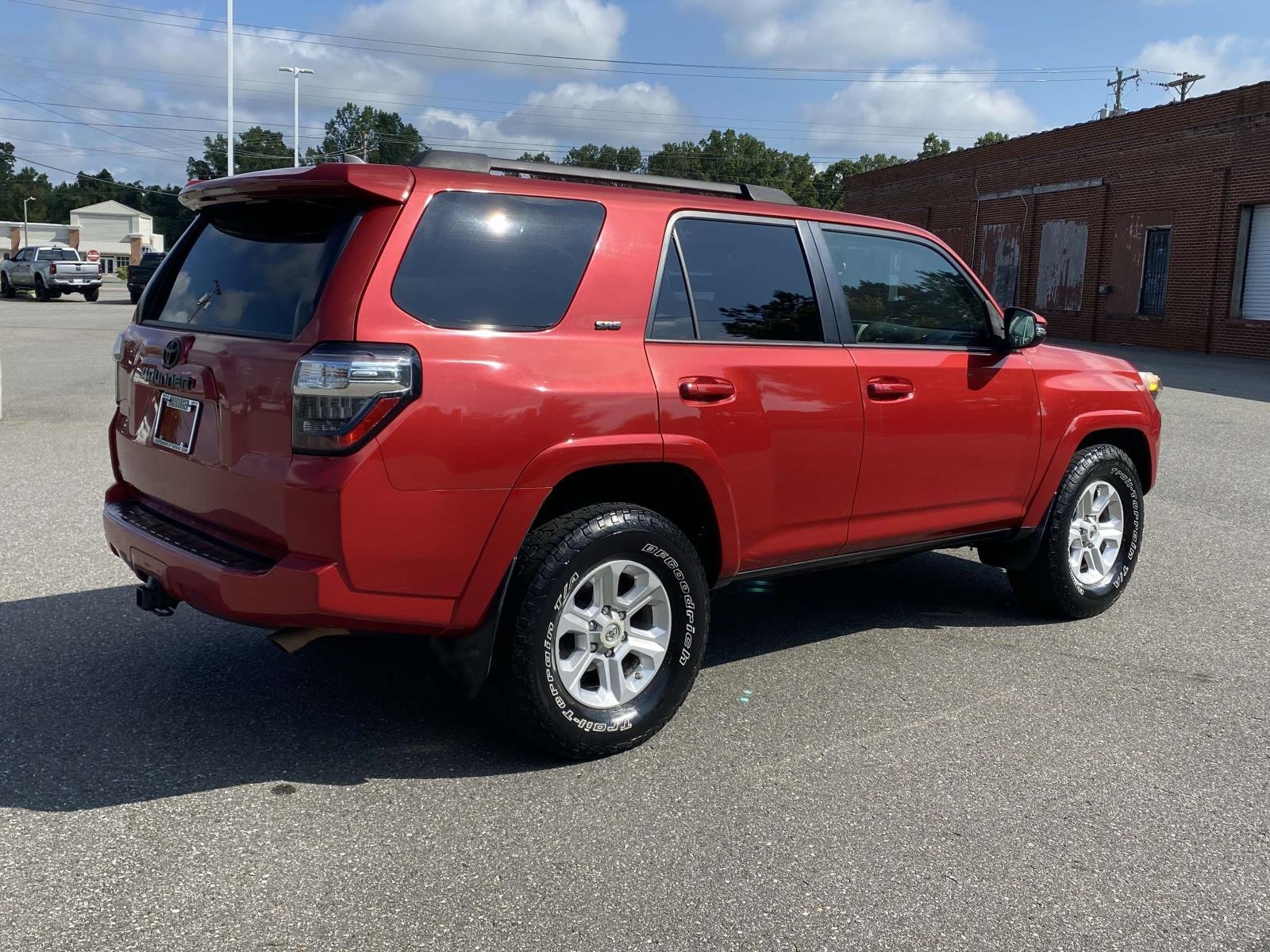 Used 2016 Toyota 4Runner SR5 Premium image 8