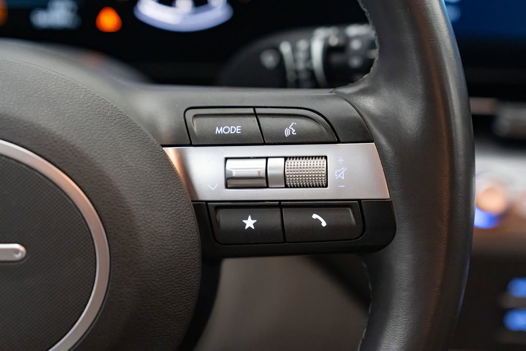 Used 2024 Hyundai Kona SEL image 15