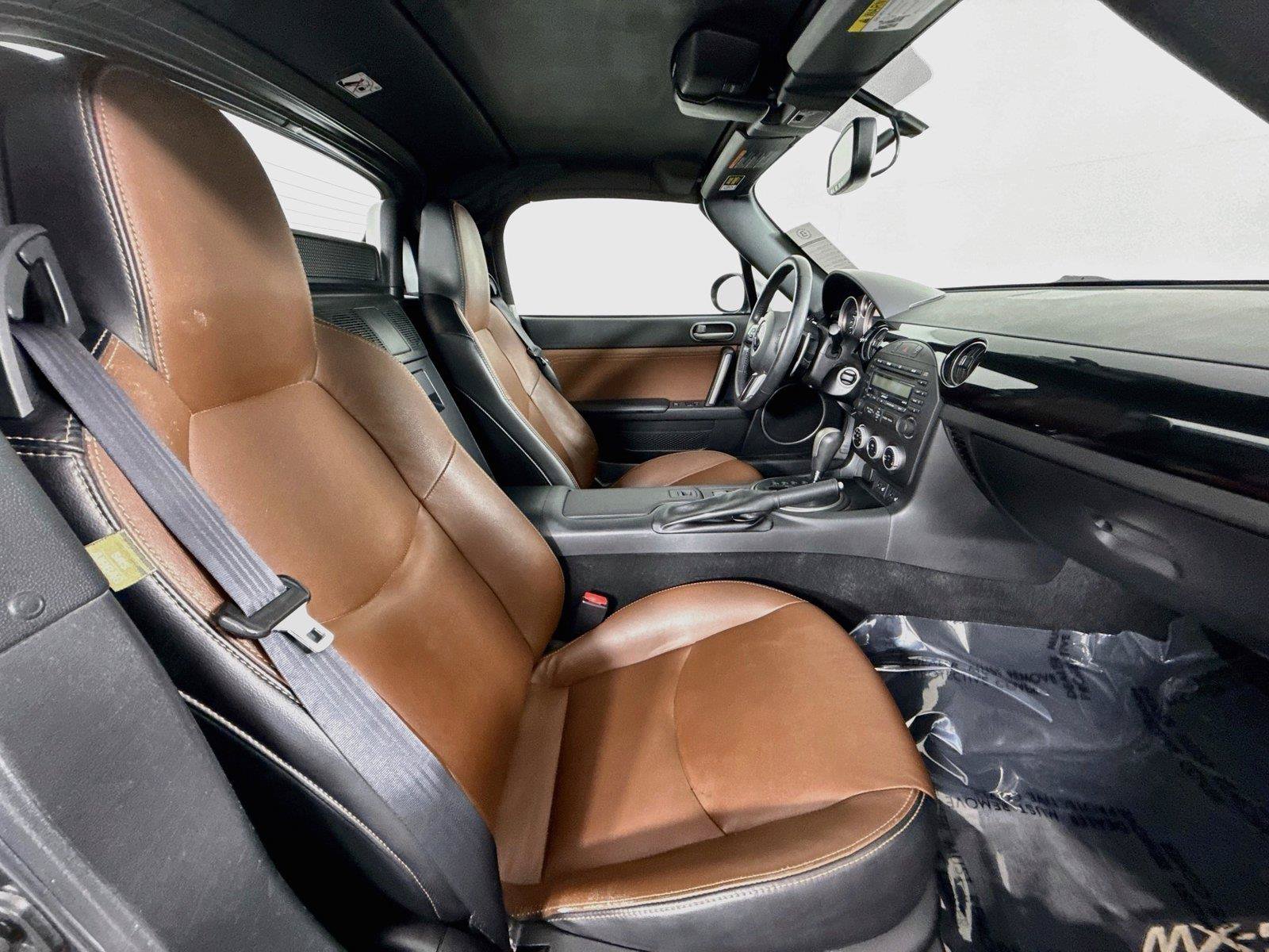 Used 2014 MAZDA MX-5 Miata Grand Touring w/ Premium Package RWD image 31